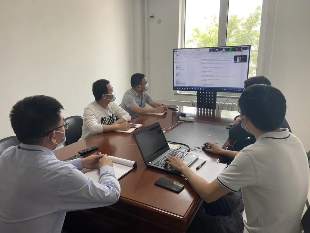 SCICOOLING team holding a production coordination meeting during the COVID-19 period