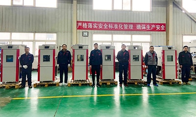 SCICOOLING engineers conducting equipment assembly, inspection, and production activities
