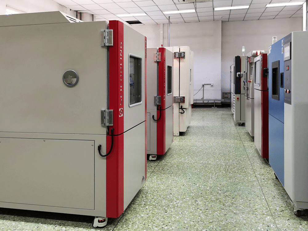 Multiple SCI high and low temperature chambers installed in a university laboratory